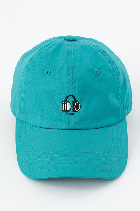 「初音ミク」コラボレーション 「スポーティ スタイル」キャップ 4,800円(税別)  (C)Crypton Future Media, INC.