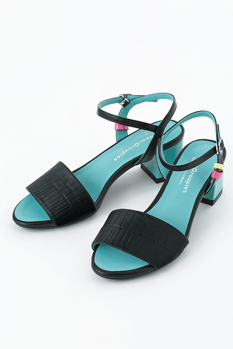 「初音ミク」コラボレーション 「シンプル スタイル」サンダル 13,800円(税別) (C)Crypton Future Media, INC.