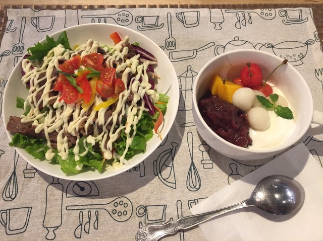 佐賀県×銀魂「佐賀春プロジェクト」シシリアンコライス （旬の野菜バイキング付） （Fruit Parlour旬果） 1,500円（税込）(C)空知英秋／集英社・テレビ東京・電通・BNP・アニプレックス