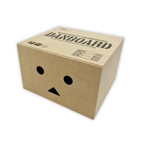 ダンボー引き出しBOX 1,500円（税別）(C)KIYOHIKO AZUMA/YOTUBA SUTAZIO (C)CAPCOM CO., LTD. ALL RIGHTS RESERVED.