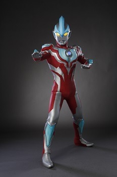ウルトラマンギンガ(c)　円谷プロ