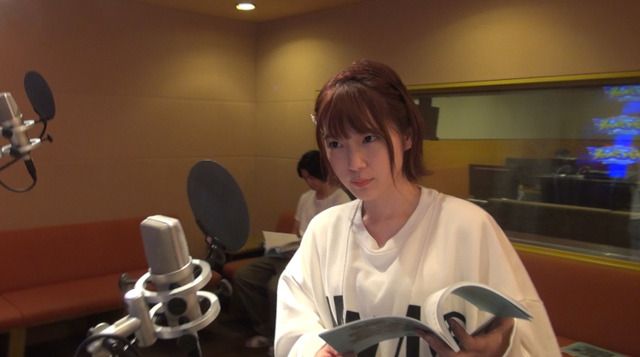 内田真礼 アフレコ現場写真 (C)ＴＯＭＹ／ドライブヘッド2018・ＴＢＳ(C)プロジェクト シンカリオン・JR-HECWK/超進化研究所・TBS