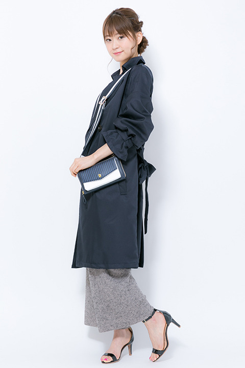 お財布ショルダー（Knights モデル）10,800円（税別）(C)2014 Happy Elements K.K