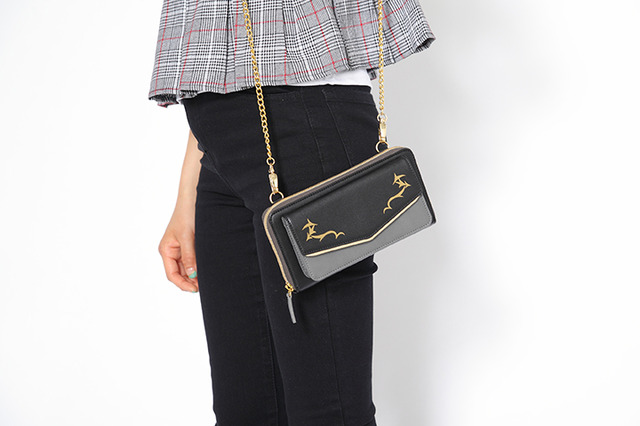 お財布ショルダー（Eden モデル）10,800円（税別）(C)2014 Happy Elements K.K