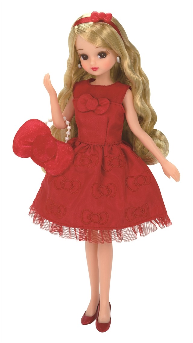 「LiccA Stylish Doll Collections ハローキティ セレブレーション スタイル」12,000円（税別）(C)TOMY (C)1976, 2018 SANRIO CO.,LTD.