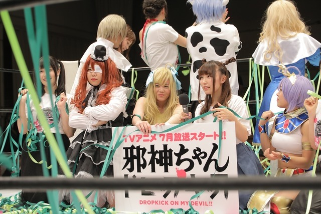 TVアニメ『邪神ちゃんドロップキック』×「スターダム」コラボ(C)ユキヲ・COMICメテオ／邪神ちゃんドロップキック製作委員会