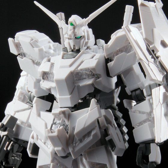「HG 1/144 ガンダムベース限定 ユニコーンガンダム（デストロイモード）[ペインティングモデル]」価格2,484円（税込）(C)創通・サンライズ