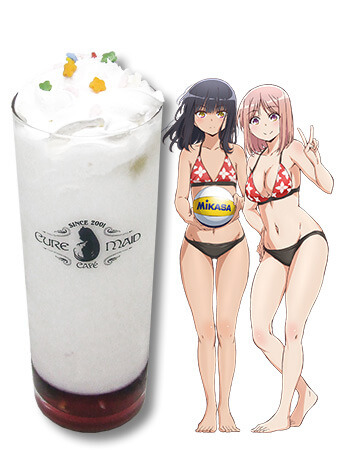 ドリンク　遠井成美＆立花彩紗　ブルーベリーシロップ×ヨーグルトドリンク×桜シロップ＋ホイップ＋フラワーシュガー　500円（税抜）(C)如意自在・芳文社／はるかなレシーブ製作委員会