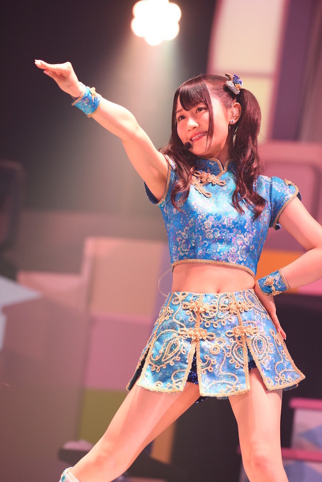 小倉唯 「Platinum Airline☆」～Tomorrow Town～でのライブ写真