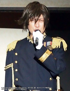 宮ノ杜勇役・田坂秀樹C）2012-13 IDEA FACTORY・ichicolumn inc・/華ヤカ哉、我ガ一族　キネトグラフ製作委員会（C)華ヤカ哉、我ガ一族　キネトグラフ製作委員会