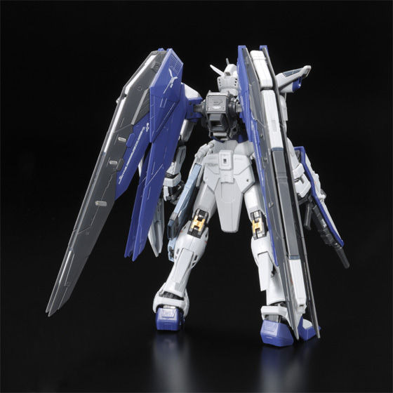 「RG 1/144 ZGMF-X10A フリーダムガンダム ディアクティブモード」2.700円（税込）(C)創通・サンライズ