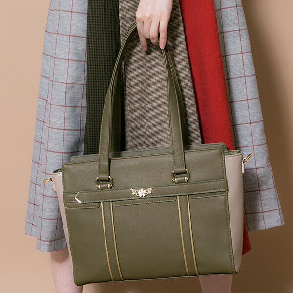 中野重治モデル バッグ 12,800円(税別)(C)DMM GAMES