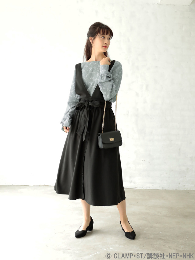 earth music&ecologyJapan Label×『カードキャプターさくら クリアカード編』リボンと夢の鍵のブラウス 価格 ：4,690円+税(C)CLAMP・ST/講談社・NEP・NHK