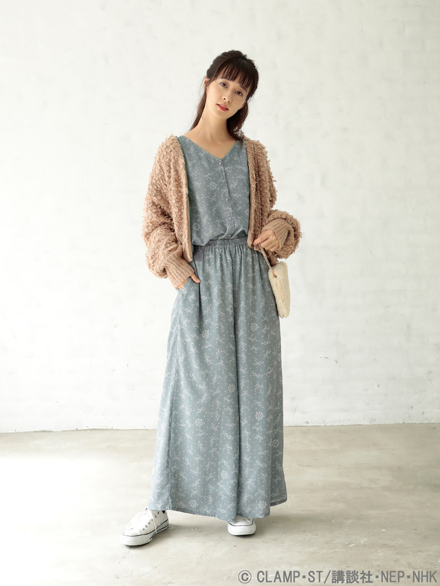 earth music&ecologyJapan Label×『カードキャプターさくら クリアカード編』リボンと夢の鍵のワイドパンツ 価格 ：5,690円+税(C)CLAMP・ST/講談社・NEP・NHK