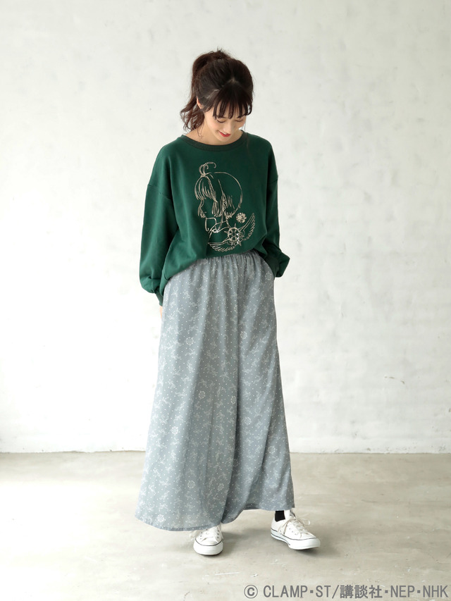 earth music&ecologyJapan Label×『カードキャプターさくら クリアカード編』さくらの横顔バックリボンビッグプルオーバー 価格 ：5,550円+税(C)CLAMP・ST/講談社・NEP・NHK