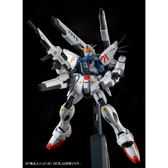「MG 1/100 ガンダムF91 Ver.2.0 バックキャノン装着型 ＆ ツイン・ヴェスバー装着型」6,264円（税込）(C)創通・サンライズ