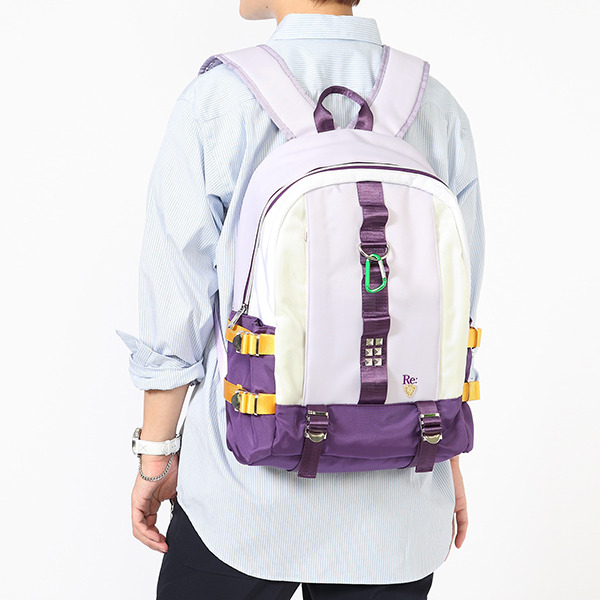 リュック　エミリア モデル14,800円（税別）(C)長月達平・株式会社KADOKAWA刊／Re:ゼロから始める異世界生活製作委員会