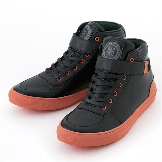 スニーカー　爆豪勝モデル　10,800円（税別）(C)堀越耕平／集英社・僕のヒーローアカデミア製作委員会