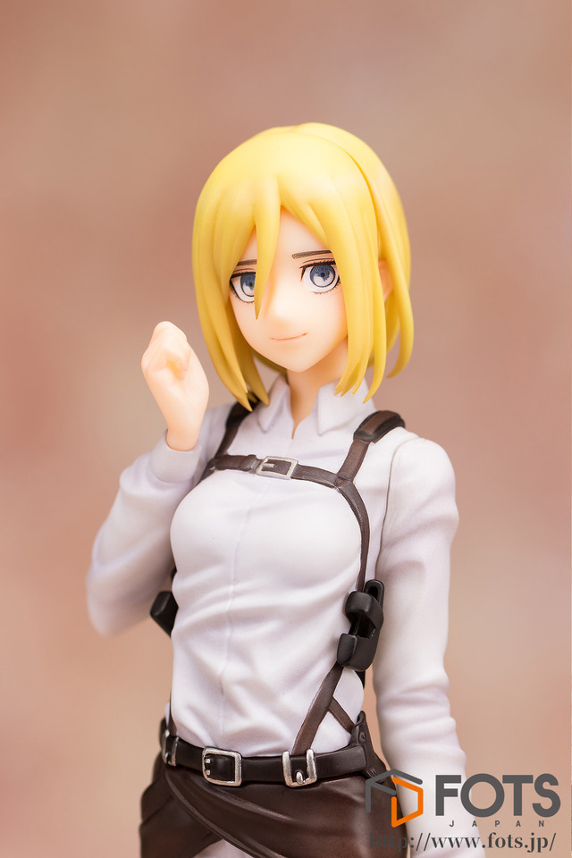 「進撃の巨人「クリスタ・レンズ」PMMA塗装済み完成品」13,800円（税抜）(C) 諫山創・講談社／「進撃の巨人」製作委員会