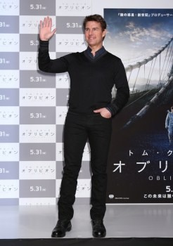 『オブリビオン』来日記者会見　(C) 2013 Universal Studios. ALL RIGHTS RESERVED.