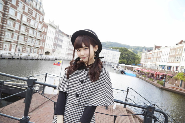 「諏訪ななか1st写真集 7ct-Nanacarat-」3,200円（税別）(C)Shufunotomo Infos Co.,Ltd. 2018