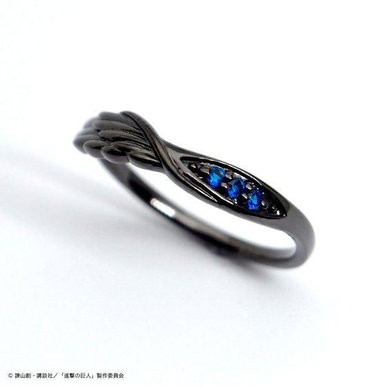 進撃の巨人×MATERIAL CROWN シルバーリング　リヴァイモデル11,880円(税込)(送料・手数料別途)(C)諫山創・講談社／「進撃の巨人」製作委員会