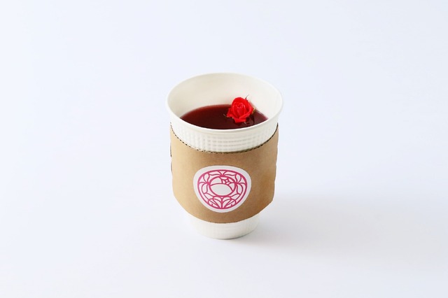 『少女革命ウテナ』世界を革命するローズヒップティー（HOT）￥734(税込)（C)ビーパパス・さいとうちほ／小学館・少革委員会・テレビ東京