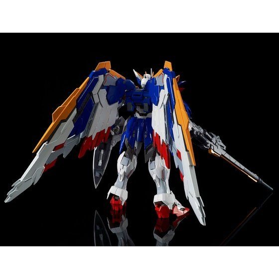 「1/100 ハイレゾリューションモデル ウイングガンダム EW」14,580円（税込）(C)創通・サンライズ