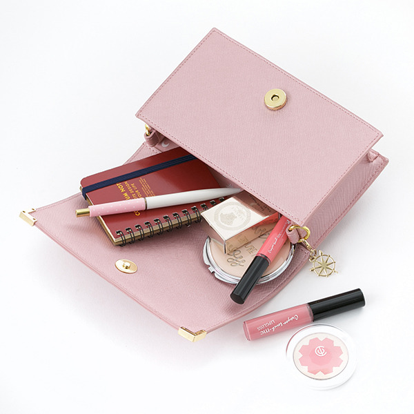 ポーチ 10,800円（税抜）（C)CLAMP・ST/講談社・NEP・NHK