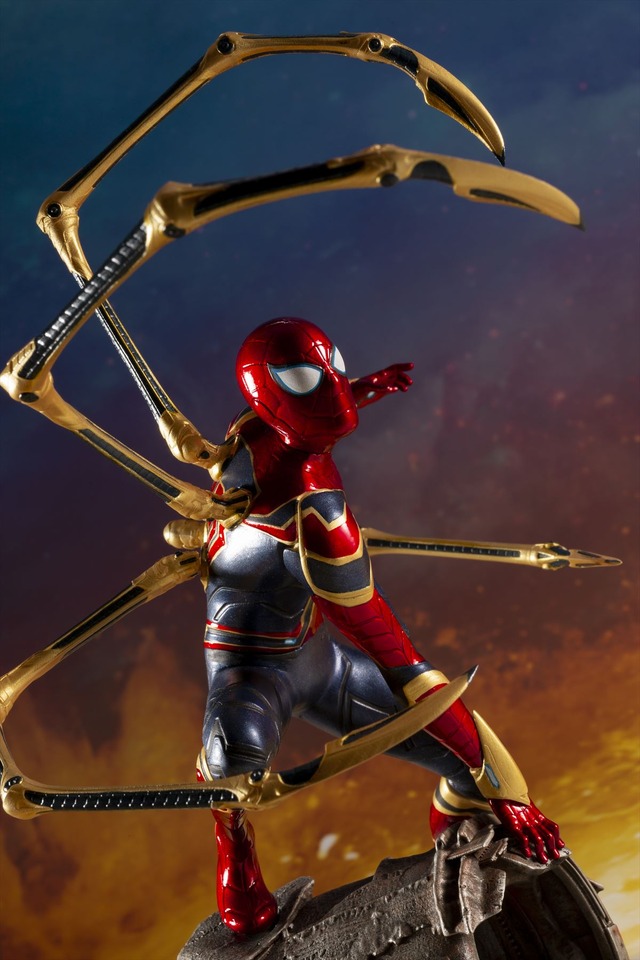 「ARTFX+ アイアン・スパイダー -INFINITY WAR-」12,000円（税抜）(C) 2018 MARVEL