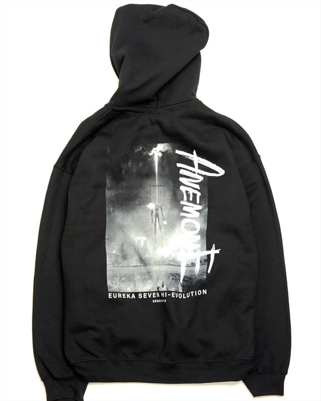 「公開まで待てない！『ANEMONE／交響詩篇エウレカセブン ハイエボリューション』コラボレーションキャンペーン」UNGREEPERコラボレーションパーカー￥9,000(C)2018 BONES/Project EUREKA MOVIE