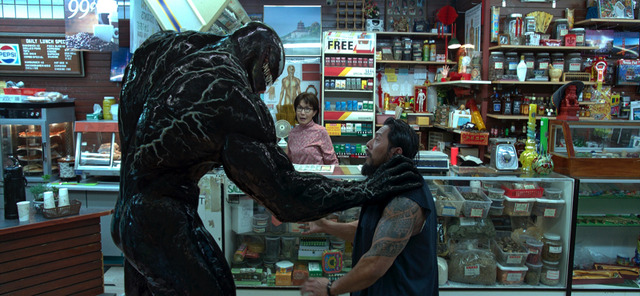 映画『ヴェノム』(C)&TM 2018 MARVEL