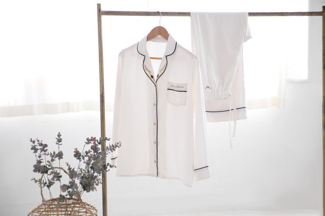 『コードギアス 反逆のルルーシュIII 皇道』コラボレーション ルームウェア　 10,800円(税別)　 (C)SUNRISE／PROJECT L-GEASS　Character Design (C)2006-2017 CLAMP・ST