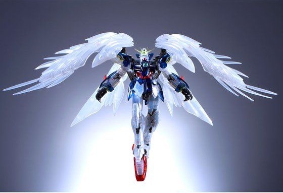 RG1/144 ウイングガンダムゼロ EW［クリアカラー］(C)創通・サンライズ