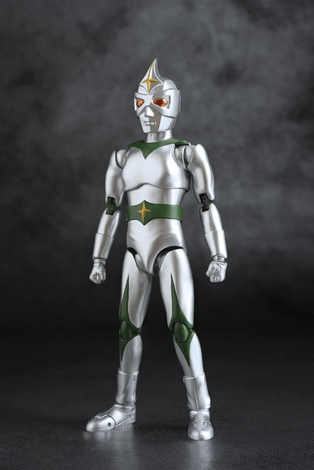 「HAF ミラーマン」8,800円（税別）(C) 円谷プロ