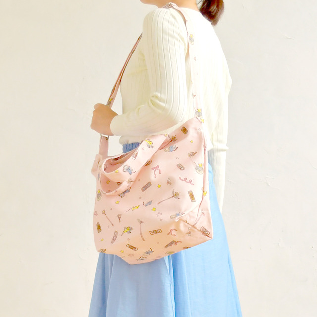 『カードキャプターさくら クリアカード編』鬼頭祈コラボ キャンバス ショルダートート 3,500円 +税 (C)CLAMP・ST/講談社・NEP・NHK (C)Inori Kito