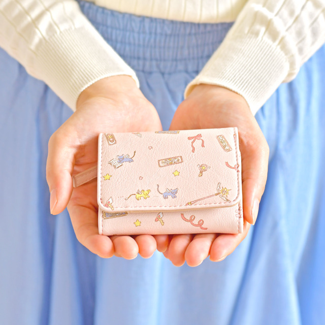 『カードキャプターさくら クリアカード編』鬼頭祈コラボ ミニウォレット 3,500円 +税(C)CLAMP・ST/講談社・NEP・NHK (C)Inori Kito