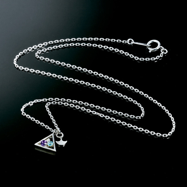 「名探偵コナン × THE KISS コラボレーションジュエリー」価格：各16,200円（税込）（送料・手数料別途）(C)青山剛昌／小学館・読売テレビ・TMS 1996