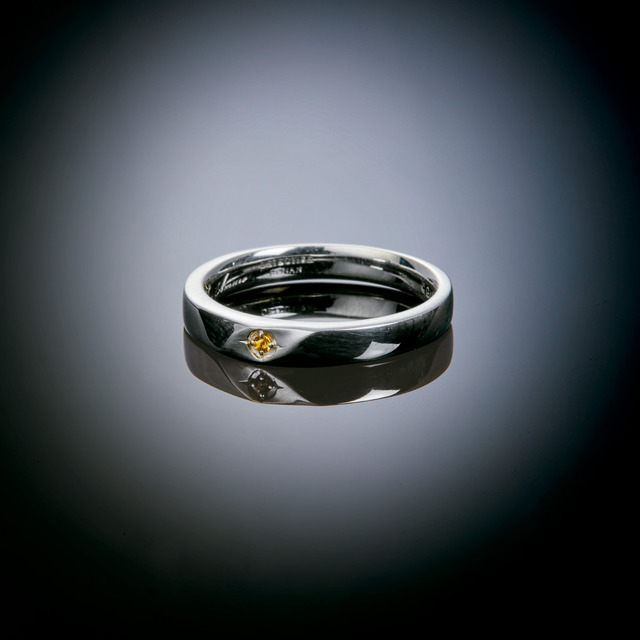 「名探偵コナン × THE KISS コラボレーションジュエリー」価格：各16,200円（税込）（送料・手数料別途）(C)青山剛昌／小学館・読売テレビ・TMS 1996