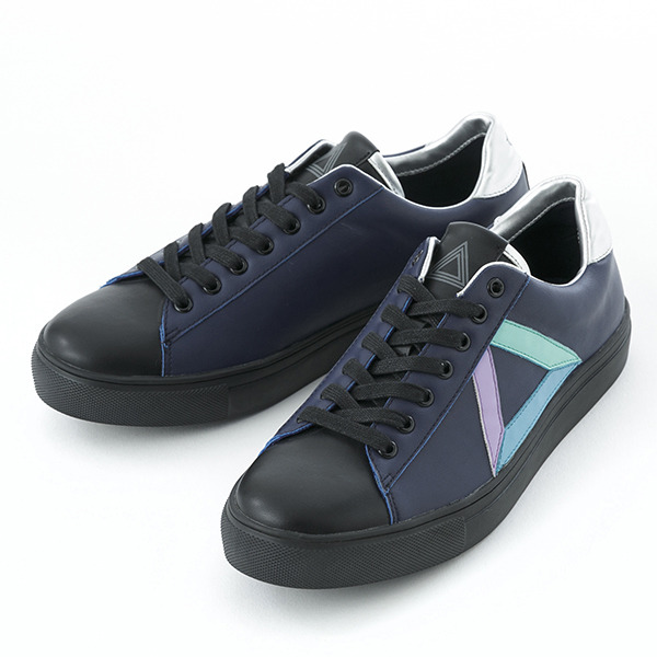 Triad Primusモデル　スニーカー 9,800円（税別）(C)BANDAI NAMCO Entertainment Inc.