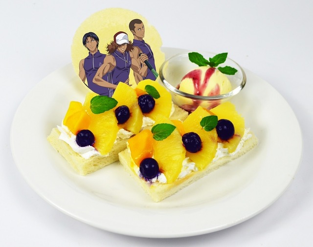 甲斐・不知火・新垣のトロピカルフルーツサンド　(750円)(C)許斐 剛／集英社・ＮＡＳ・新テニスの王子様プロジェクト