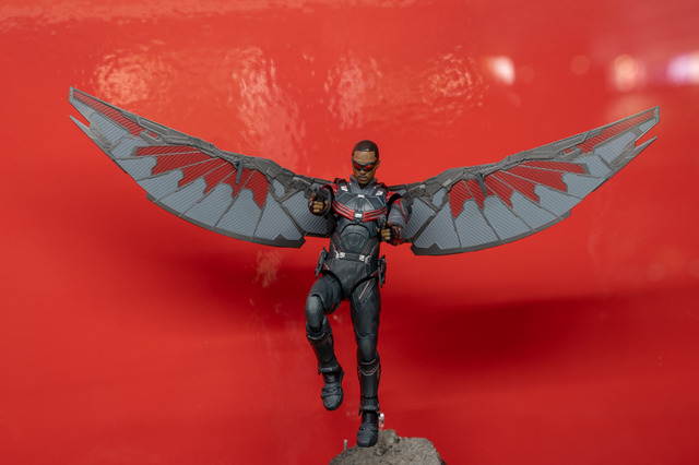 エヴァ、ガンダムほか“大人向け”新作フィギュアが集結！「TAMASHII NATION2018」【写真183枚】