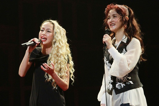 豪華アーティストの共演