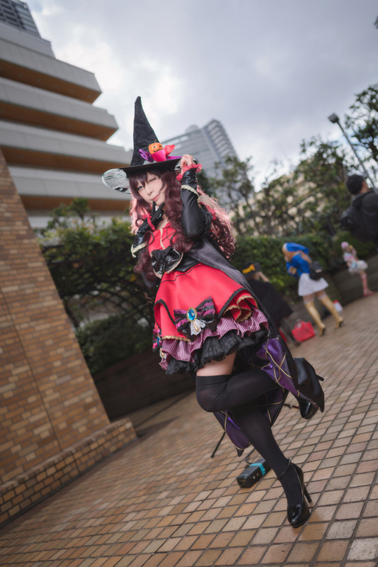 【コスプレ】人気レイヤー・宮本彩希の「デレマス」一ノ瀬志希コスがキュート♪【池ハロ2018】