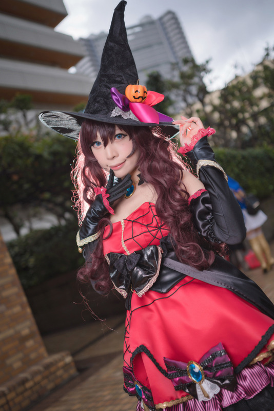 【コスプレ】人気レイヤー・宮本彩希の「デレマス」一ノ瀬志希コスがキュート♪【池ハロ2018】