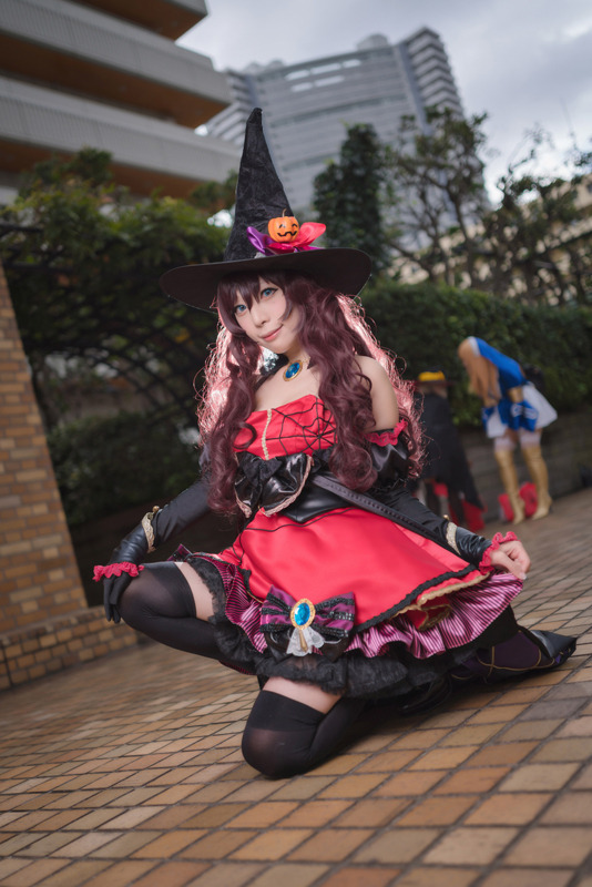 【コスプレ】人気レイヤー・宮本彩希の「デレマス」一ノ瀬志希コスがキュート♪【池ハロ2018】