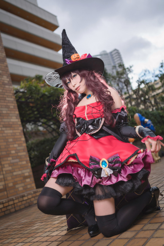 【コスプレ】人気レイヤー・宮本彩希の「デレマス」一ノ瀬志希コスがキュート♪【池ハロ2018】