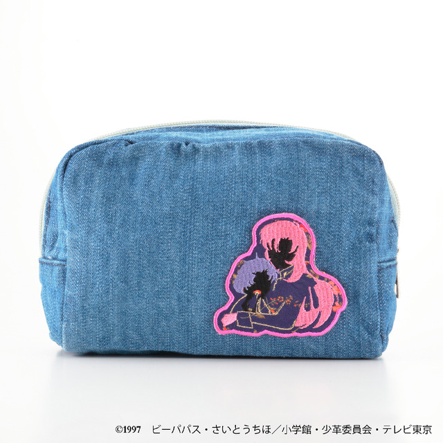 少女革命ウテナ リバティプリント	デニムファスナーポーチ 3,240 円(税込)  (C)1997 ビーパパス・さいとうちほ／小学館・少革委員会・テレビ東京