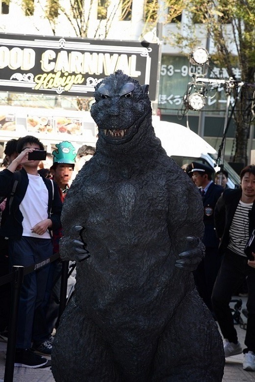 初代ゴジラスーツが展示