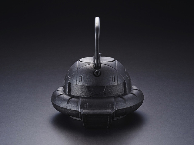 「南部鉄器 鉄瓶ZAKU」24,840円(税込)(送料・手数料別途)(C)創通・サンライズ